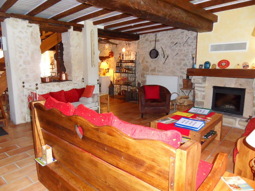 Bed and Breakfast L'Estapade Des Tourelons Saint-Jean-en-Royans Exterior foto